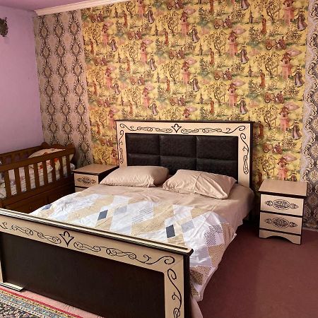 Friend'S House Rooms Near Airport Ghukasavan Extérieur photo