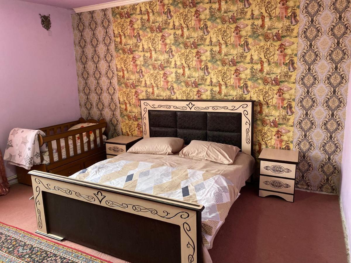Friend'S House Rooms Near Airport Ghukasavan Extérieur photo
